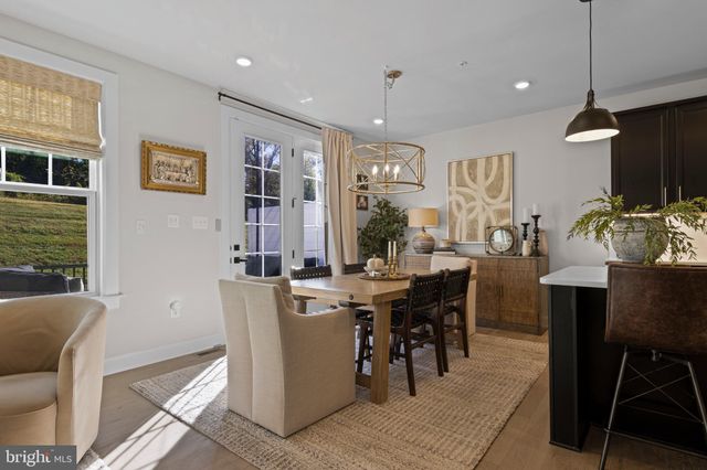 $799,900 | 329 Ponds Edge Drive, Media, PA 19063