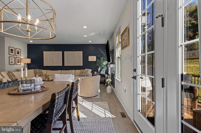 $799,900 | 329 Ponds Edge Drive, Media, PA 19063