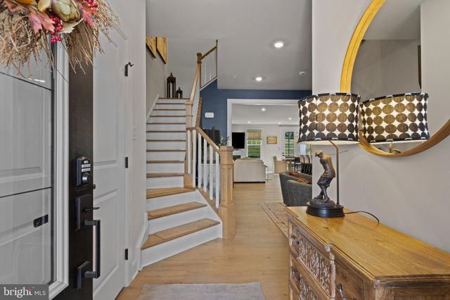 $799,900 | 329 Ponds Edge Drive, Media, PA 19063