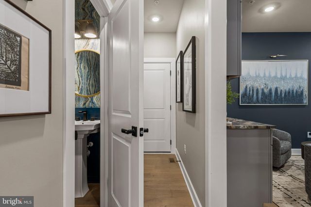 $799,900 | 329 Ponds Edge Drive, Media, PA 19063