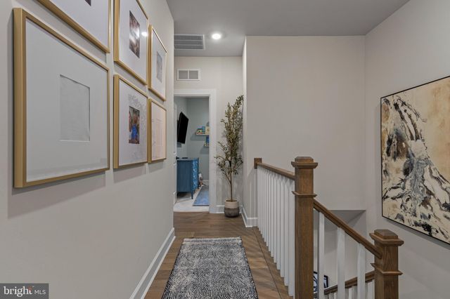 $799,900 | 329 Ponds Edge Drive, Media, PA 19063