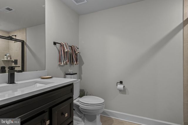 $799,900 | 329 Ponds Edge Drive, Media, PA 19063