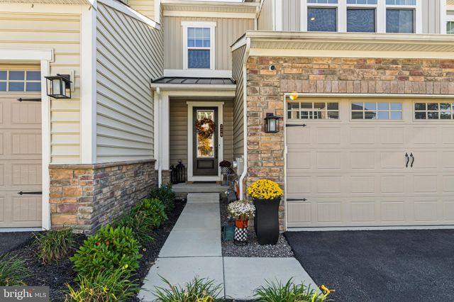 $799,900 | 329 Ponds Edge Drive, Media, PA 19063