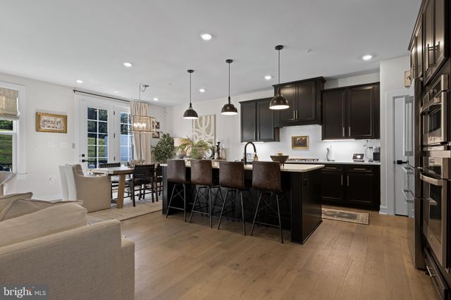 $799,900 | 329 Ponds Edge Drive, Media, PA 19063