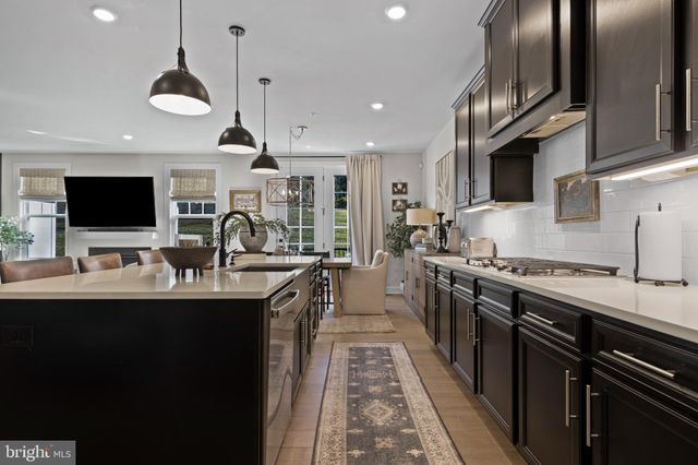 $799,900 | 329 Ponds Edge Drive, Media, PA 19063