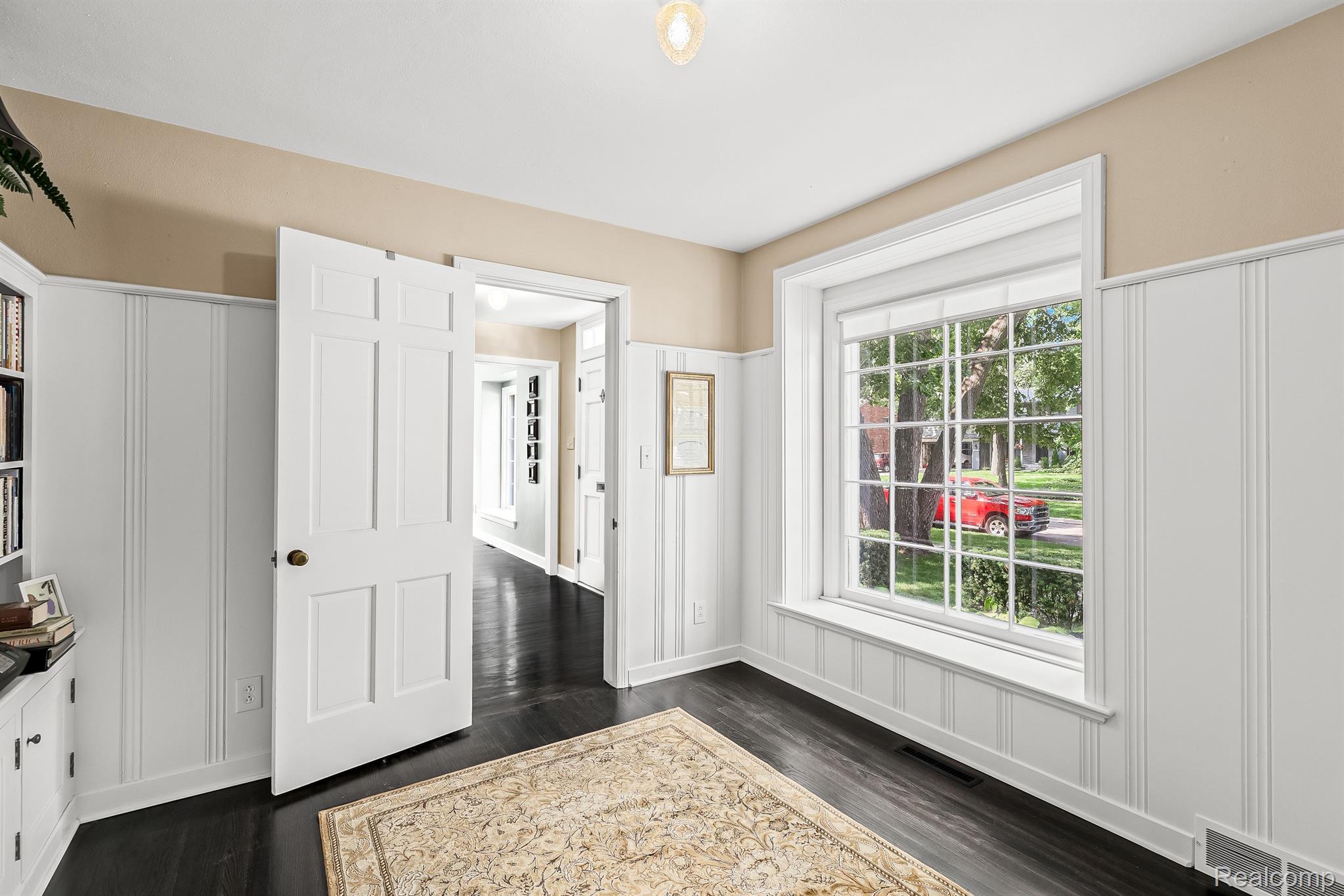 1844 Yorkshire Road Birmingham, MI 48009 - Photo 26 of 38 Gallery Image 26