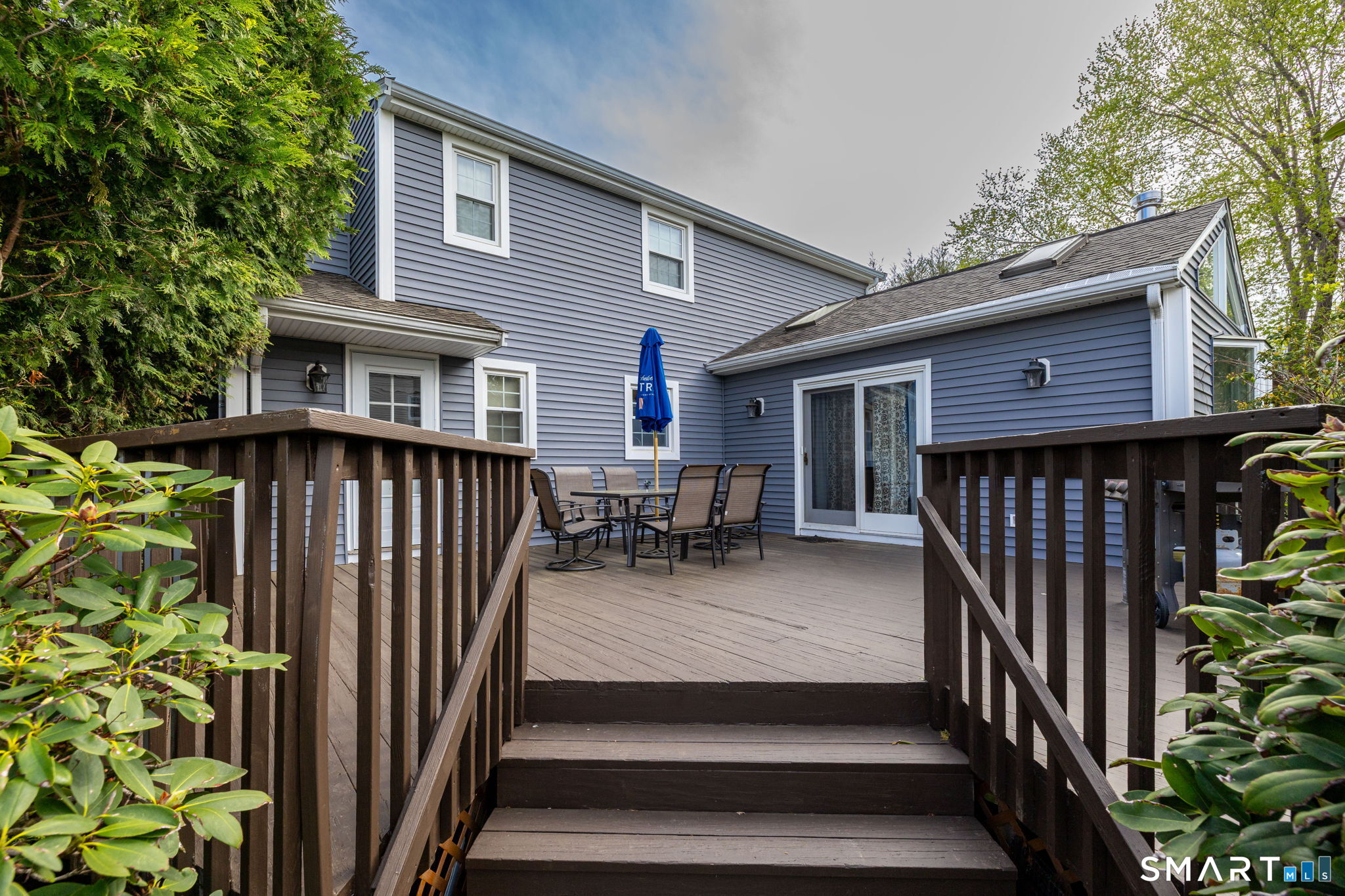 273 Dix Road Wethersfield, CT 06109 - Photo 17 of 40