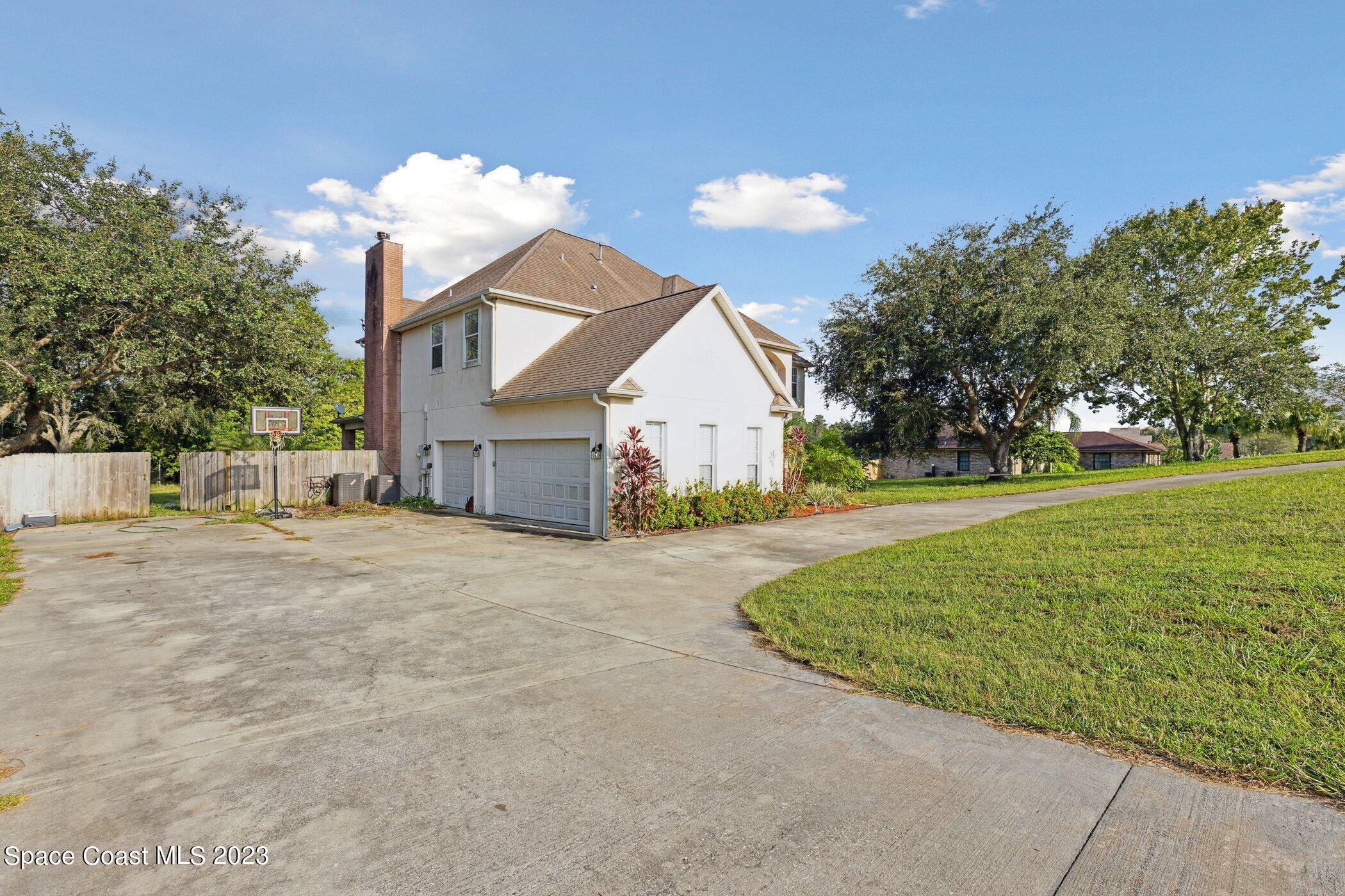 3908 Hunters Ridge Way Titusville, FL 32796 - Photo 4 of 49 Hunters Ridge Way
