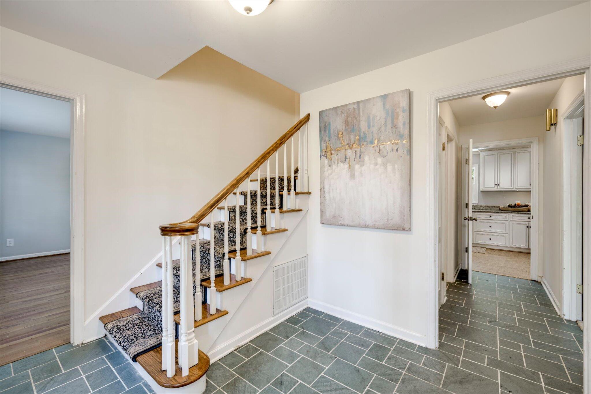 531 Regent Road Augusta, GA 30909 - Photo 7 of 54 07-004-