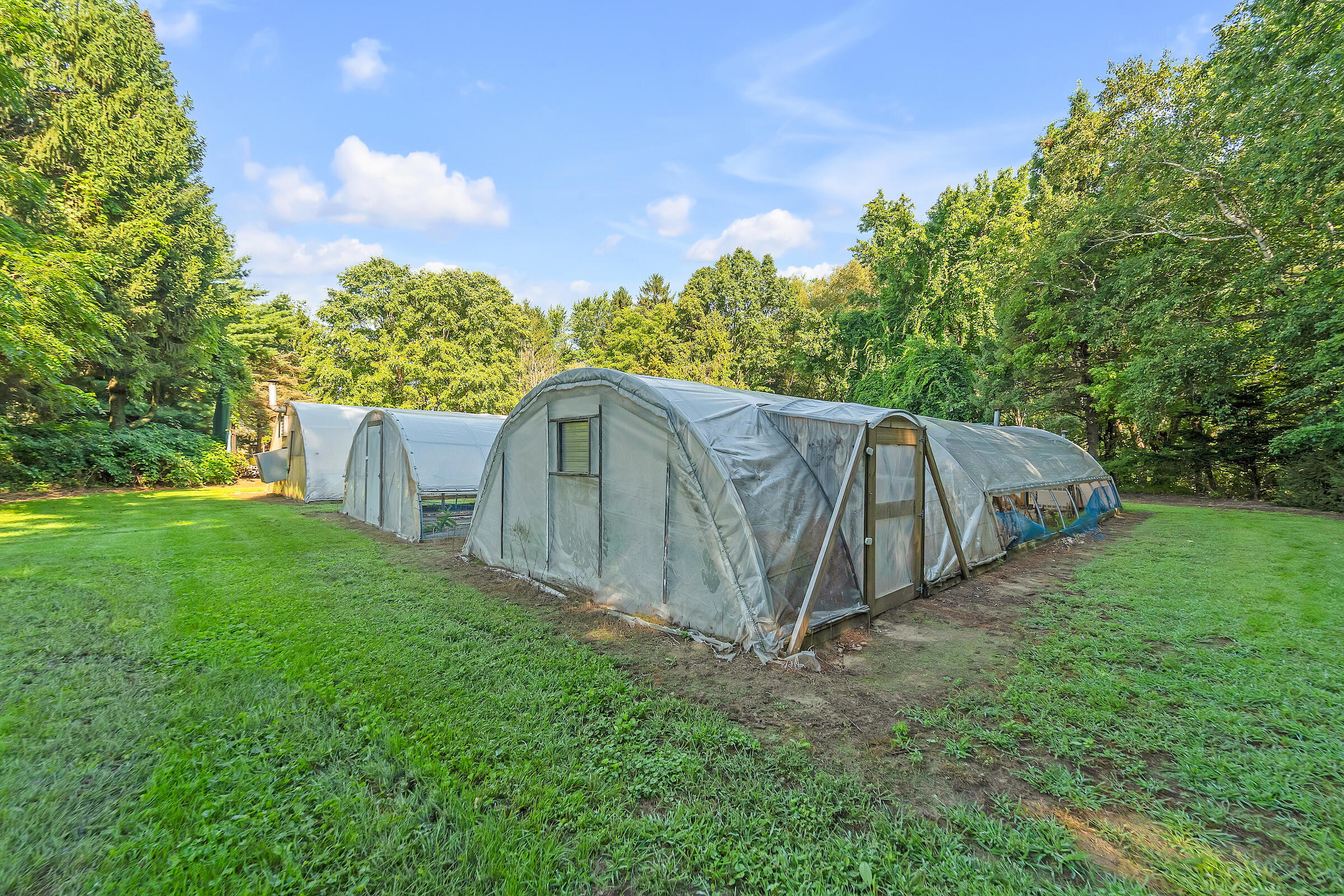 332 4 Mile Road Caledonia, WI 53402 - Photo 7 of 25 DSC01044