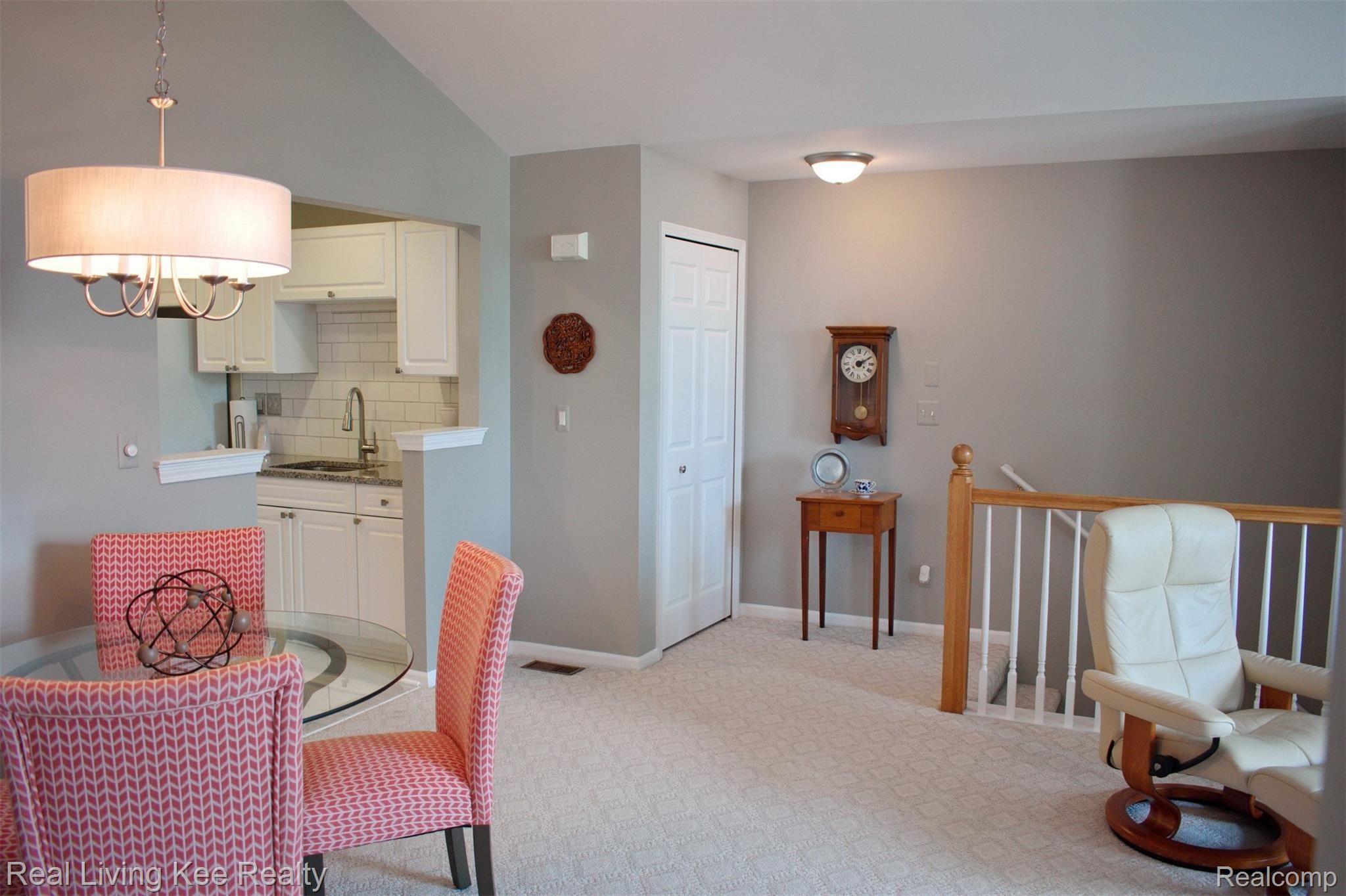3577 Oakmonte Boulevard, Unit 62 Rochester, MI 48306 - Photo 7 of 23 Dining Area 3.jpg
