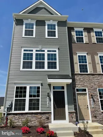 $2,600 | 6646 Ballenger Run Boulevard, Frederick, MD 21703