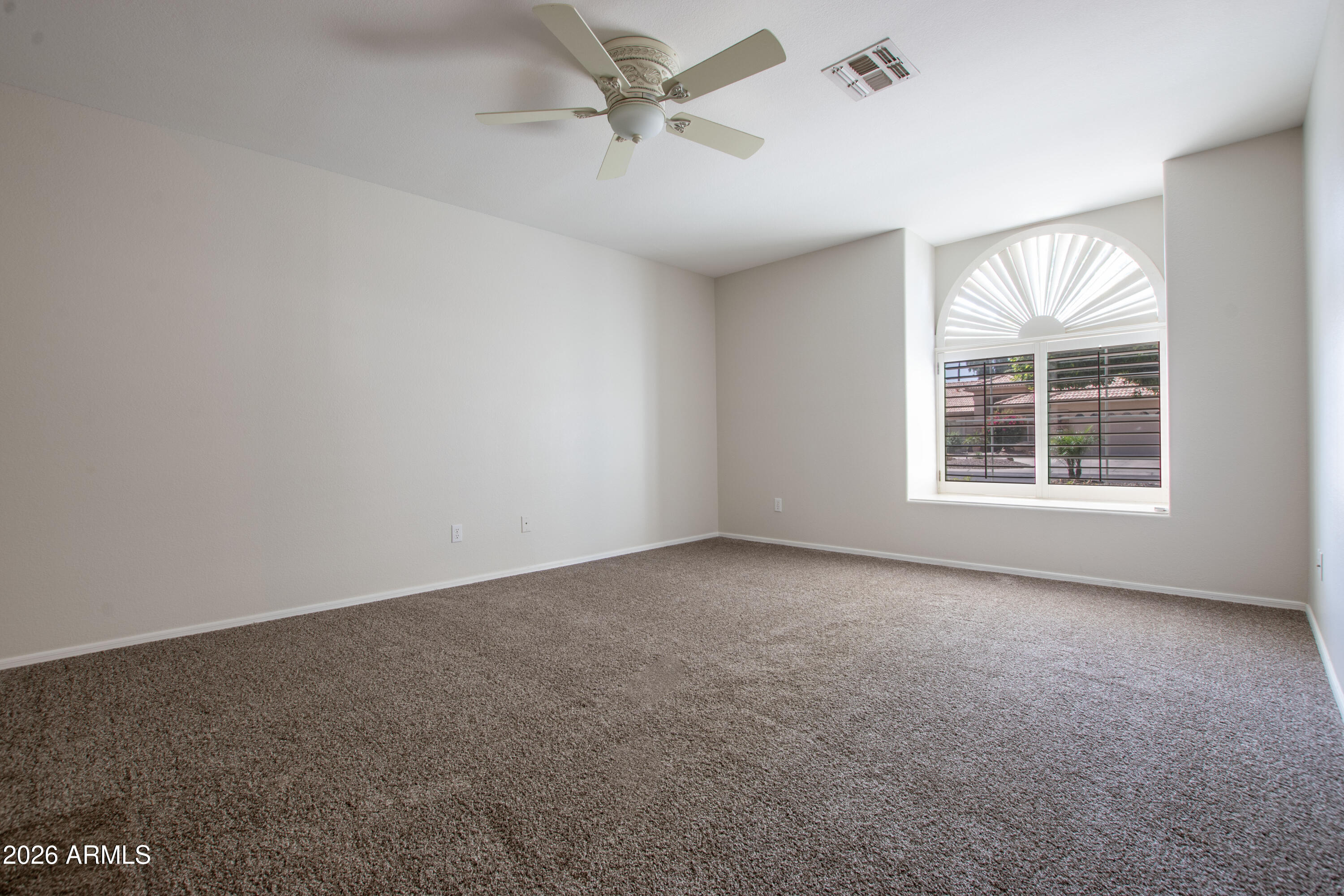 15644 Piccadilly Road Goodyear, AZ 85395 - Photo 37 of 61