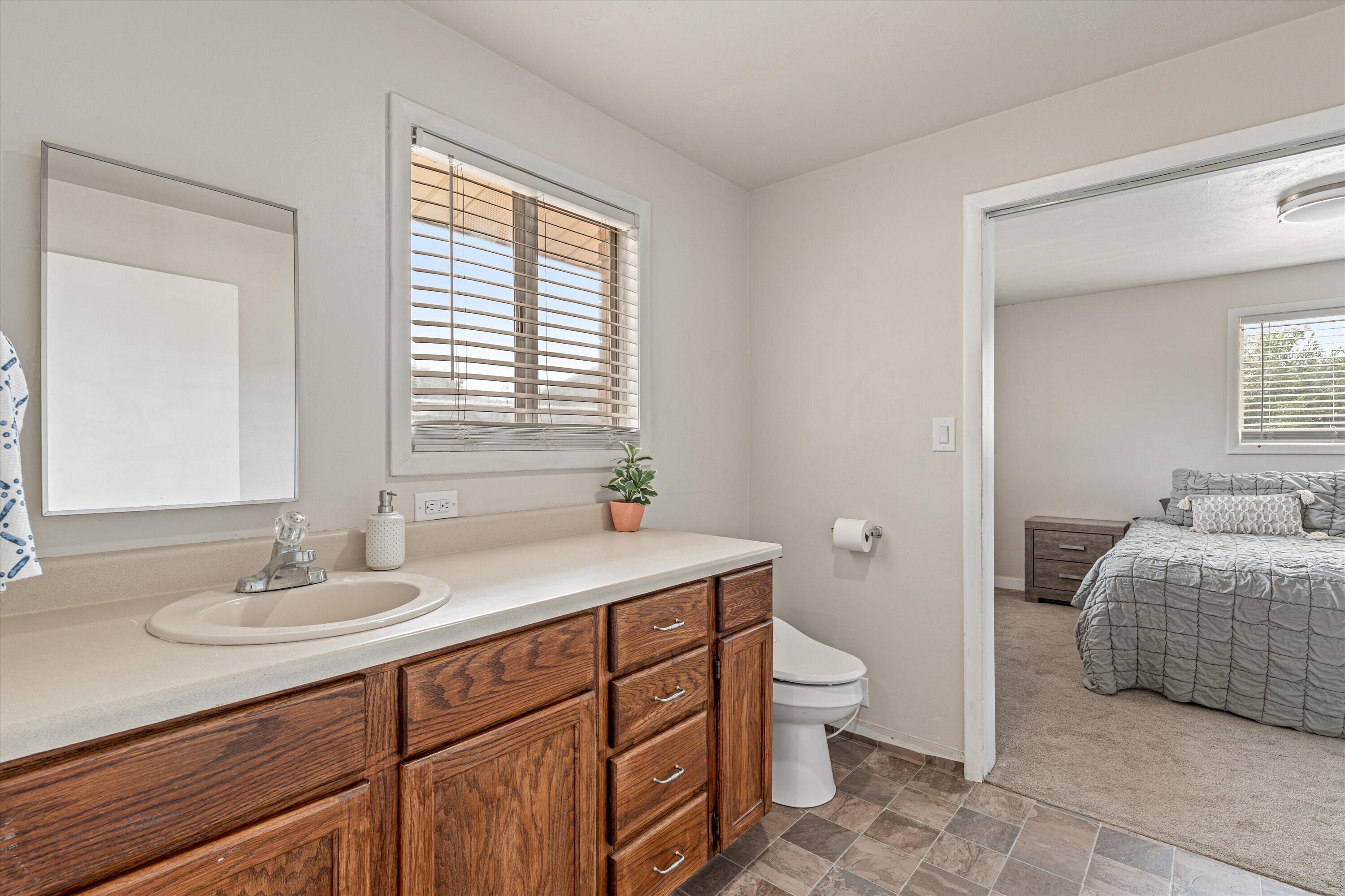 1649 West State Street Hurricane, UT 84737 - Photo 26 of 94 27 Unit A Primary Bed Bath