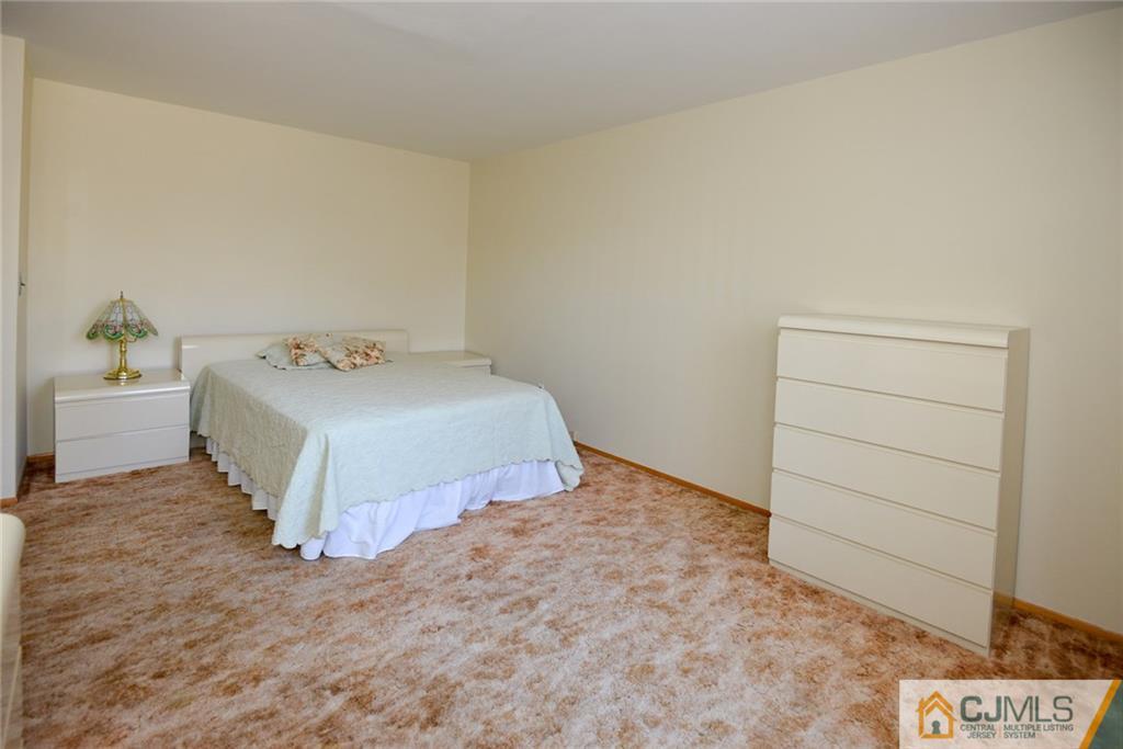 225 Old Forge Road Monroe Township, NJ 08831 - Photo 13 of 25 Gallery Image 13