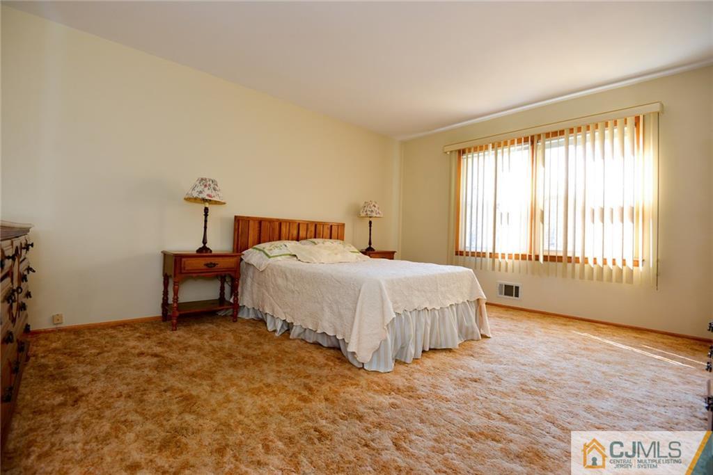 225 Old Forge Road Monroe Township, NJ 08831 - Photo 15 of 25 Gallery Image 15