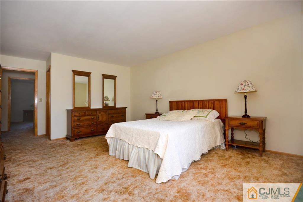 225 Old Forge Road Monroe Township, NJ 08831 - Photo 16 of 25 Gallery Image 16