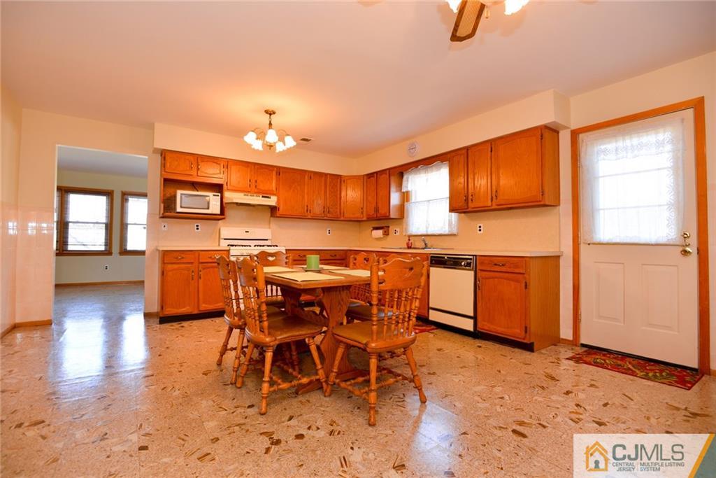 225 Old Forge Road Monroe Township, NJ 08831 - Photo 7 of 25 Gallery Image 7