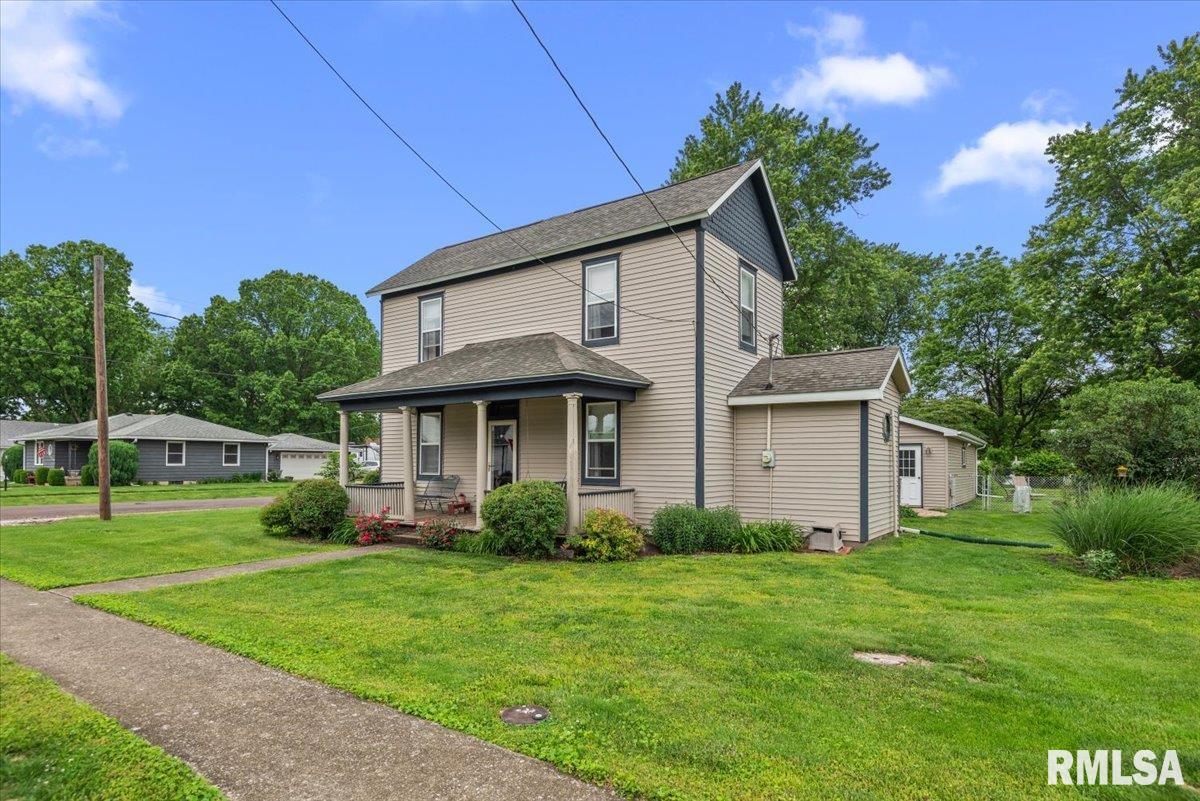 133 West Springer Street Divernon, IL 62530 - Photo 4 of 35