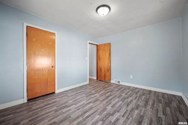 $113,999 | 6 Dirksen Court, Pekin, IL 61554