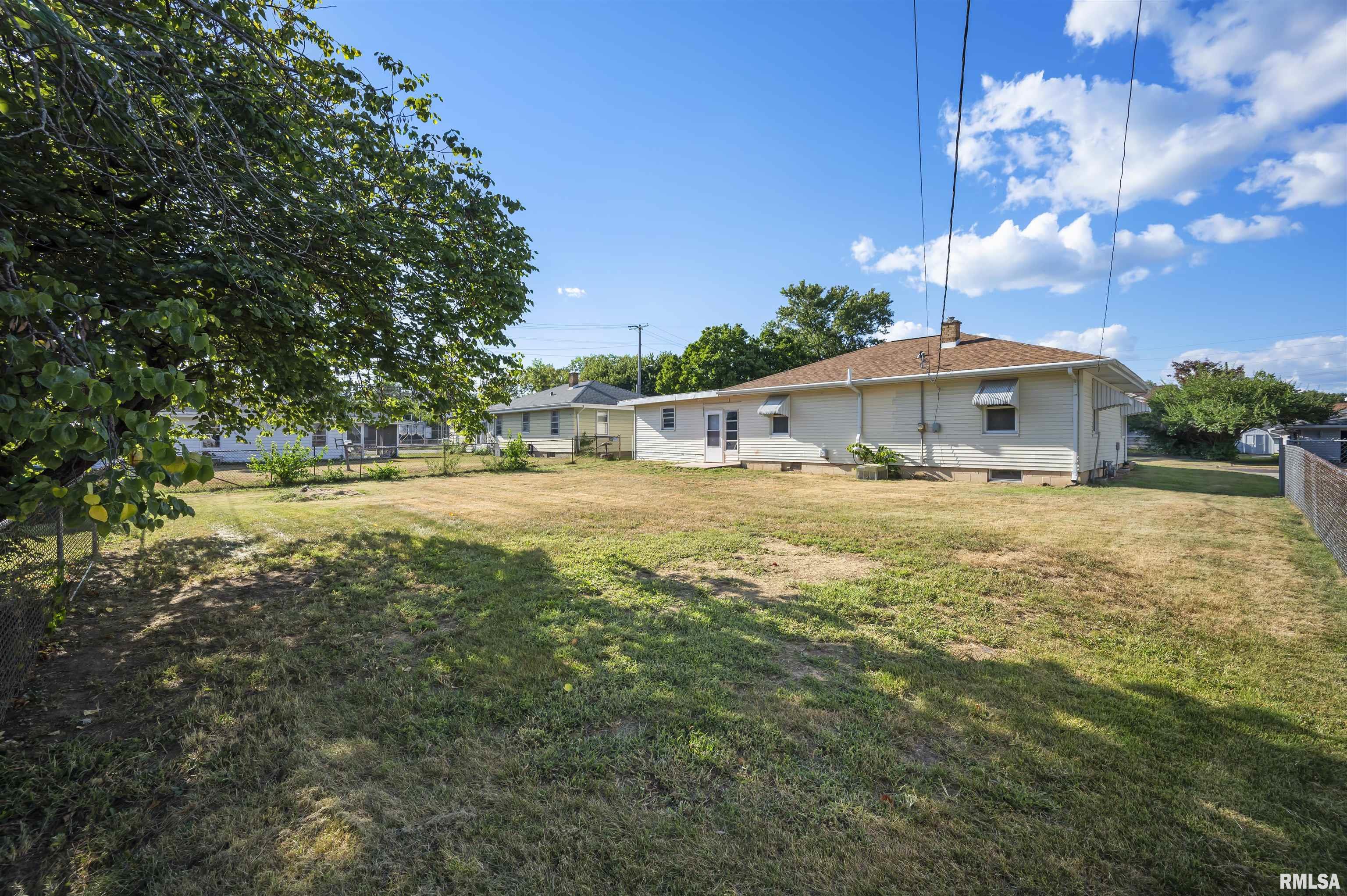 6 Dirksen Court Pekin, IL 61554 - Photo 29 of 36