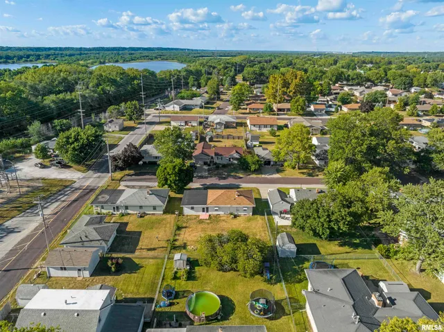 $113,999 | 6 Dirksen Court, Pekin, IL 61554