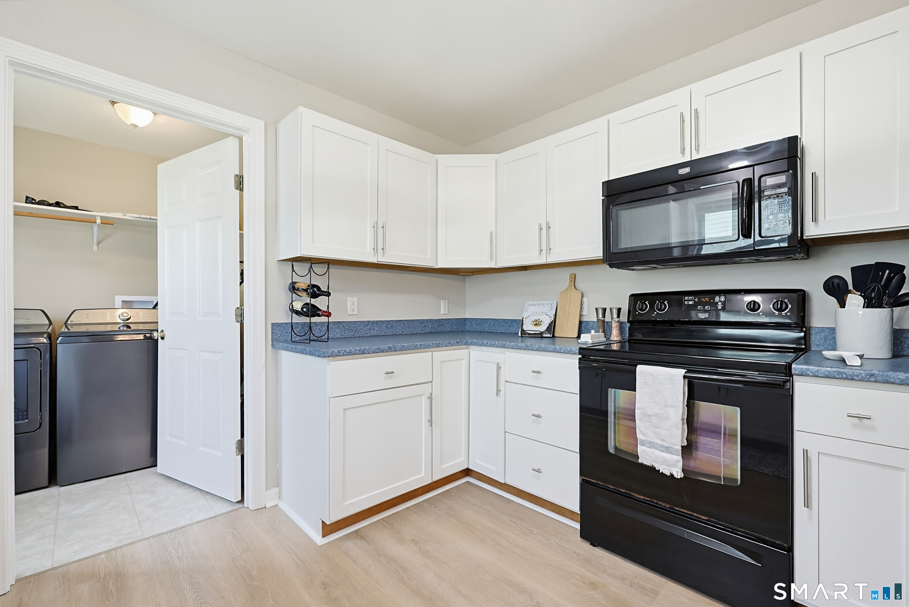 508 Greenhaven Road Stonington, CT 06379 - Photo 11 of 17