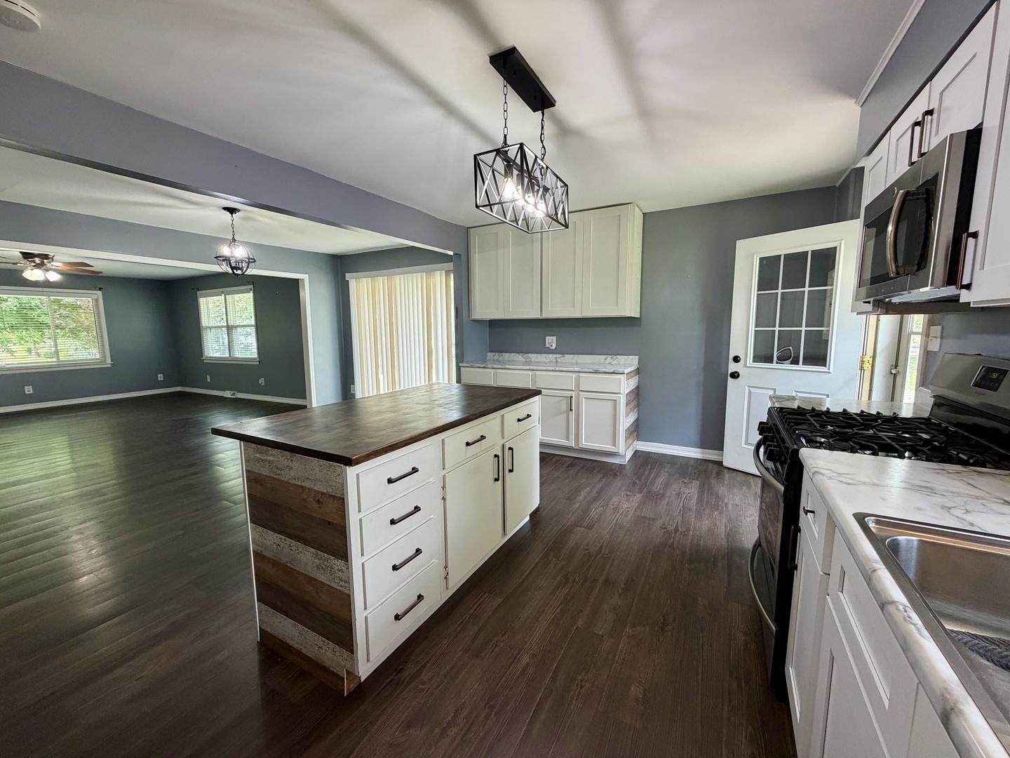 7748-125 East 3000 N Road Cornell, IL 61319 - Photo 8 of 21