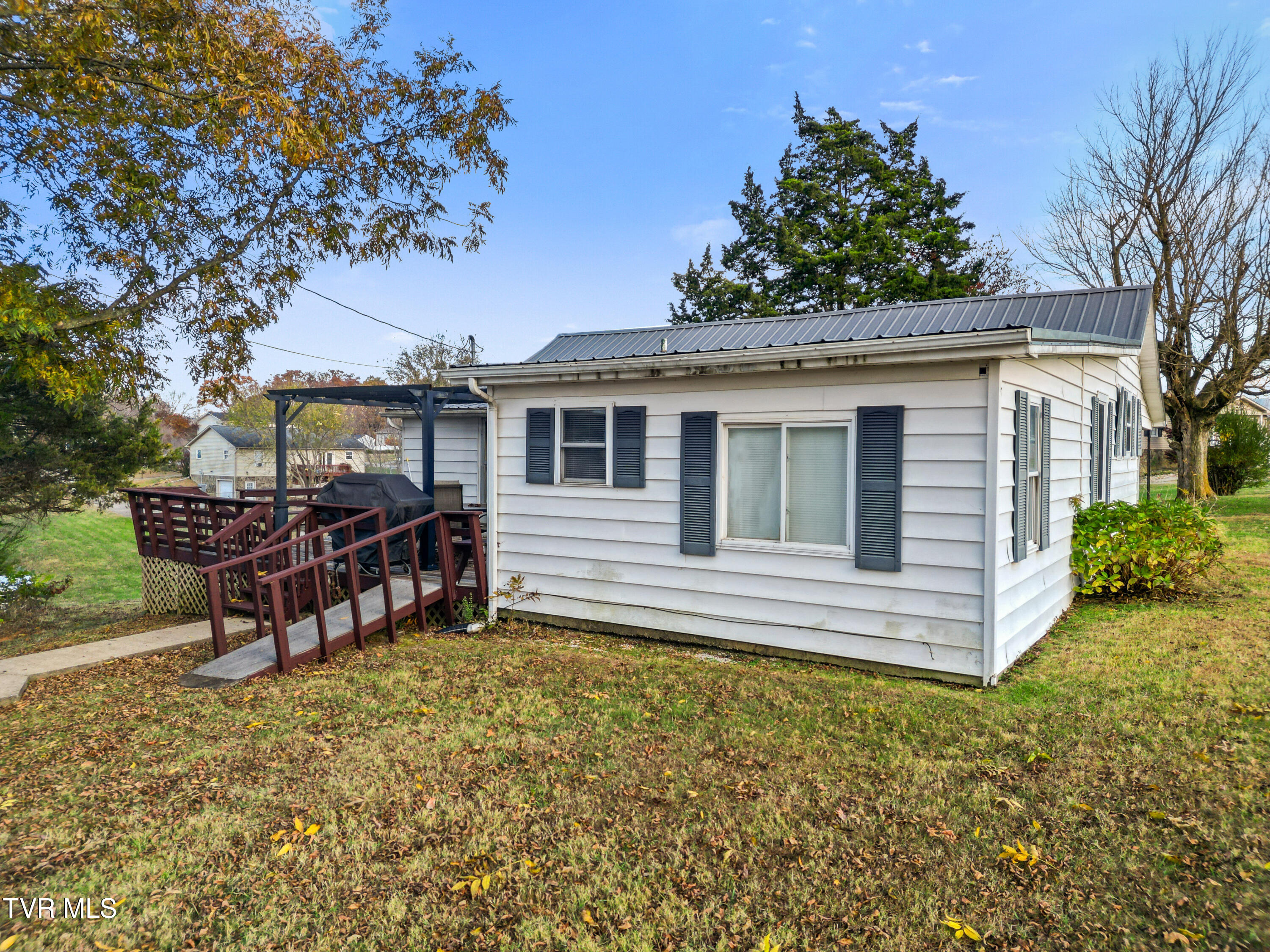 215 Meadow Lane Greeneville, TN 37745 - Photo 22 of 38 DJI_0993
