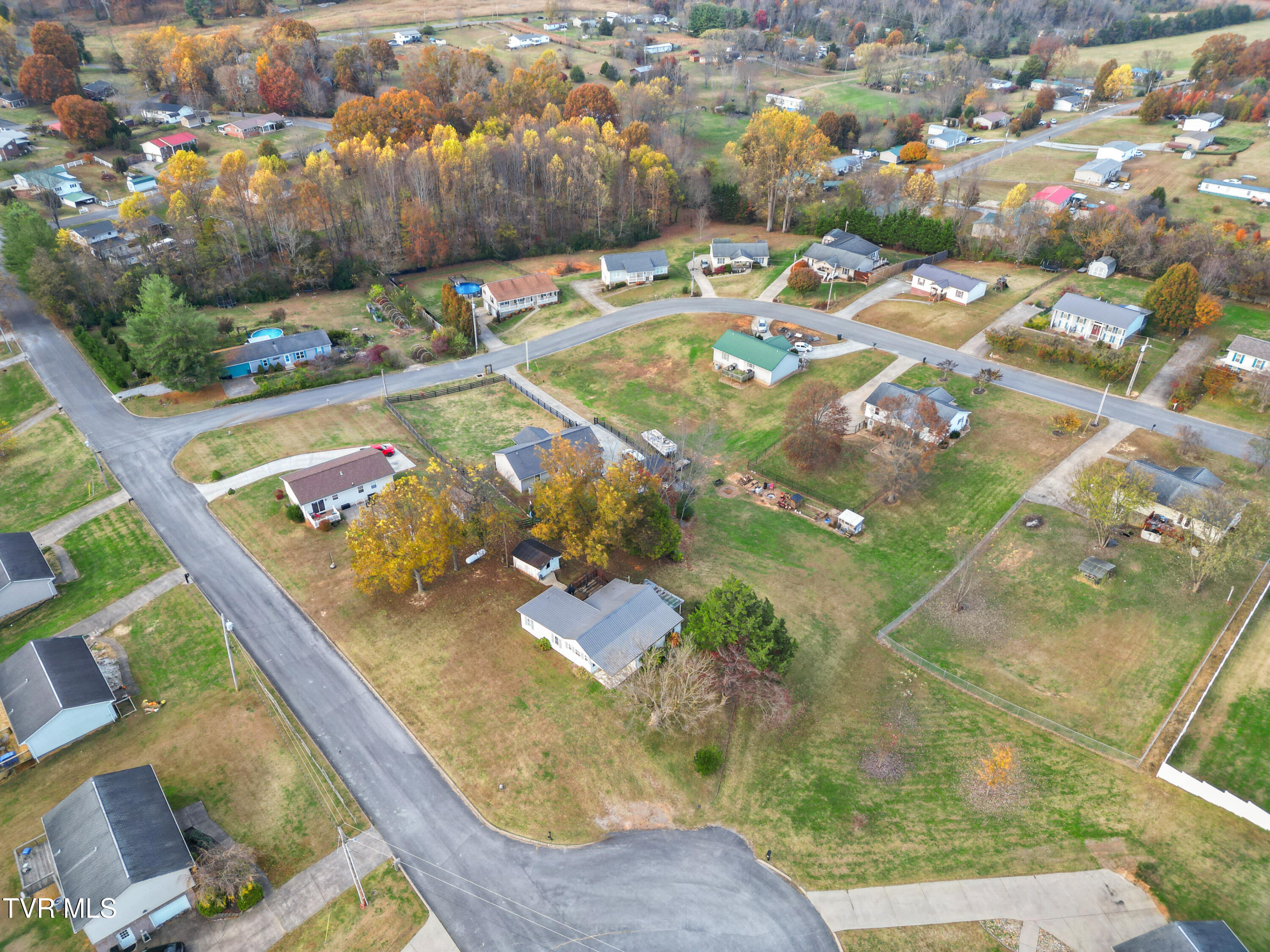 215 Meadow Lane Greeneville, TN 37745 - Photo 35 of 38 DJI_0994