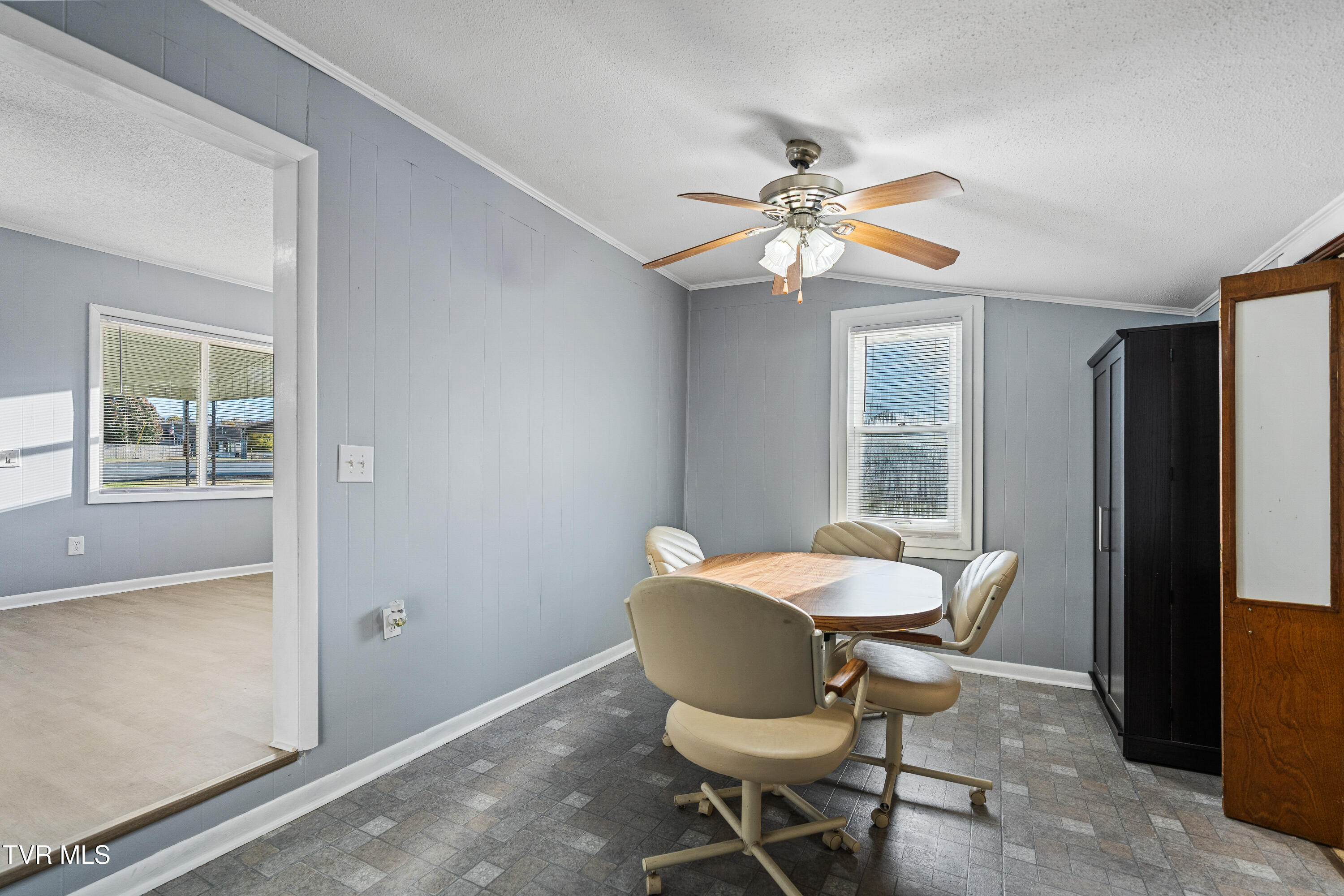 215 Meadow Lane Greeneville, TN 37745 - Photo 8 of 38 DSC09926