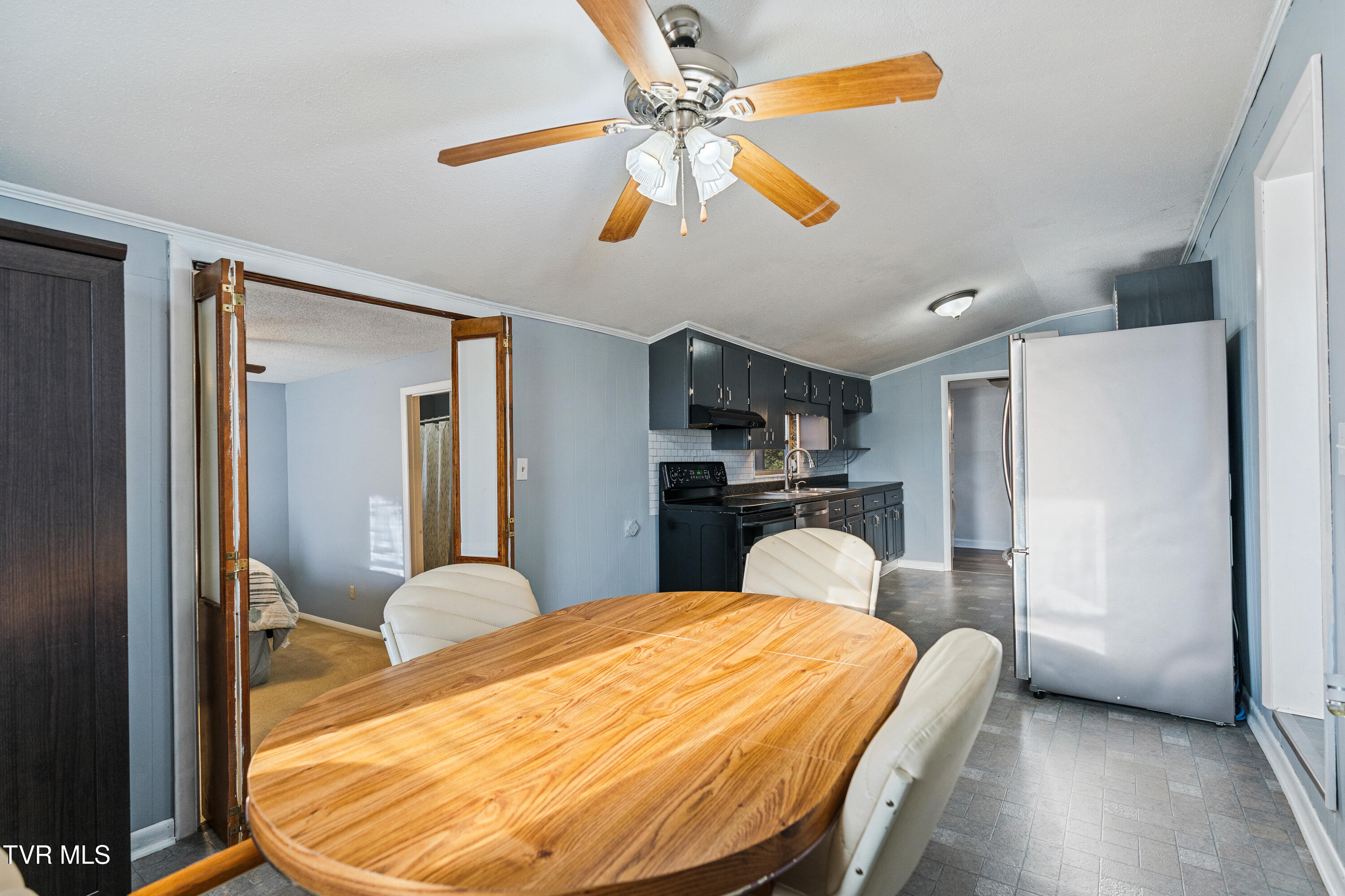 215 Meadow Lane Greeneville, TN 37745 - Photo 9 of 38 DSC09929