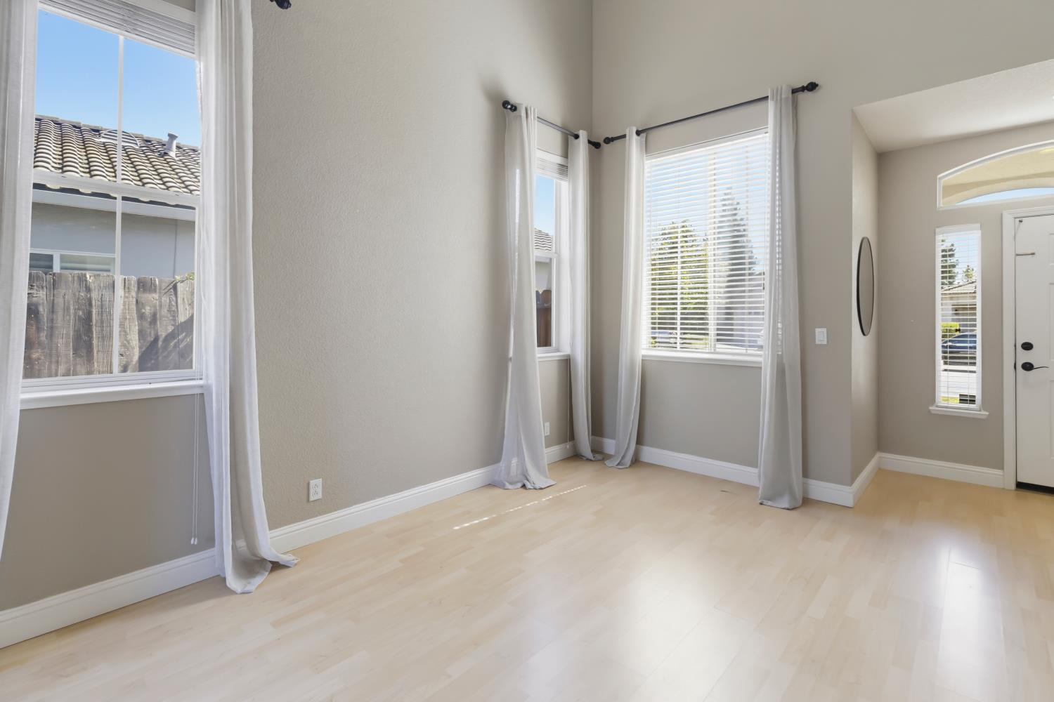 1080 Rudgwick Drive Roseville, CA 95747 - Photo 10 of 68