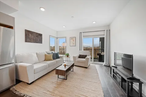 $279,900 | 400 Herron Drive, Unit 106, Nashville, TN 37210