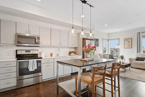 $279,900 | 400 Herron Drive, Unit 106, Nashville, TN 37210