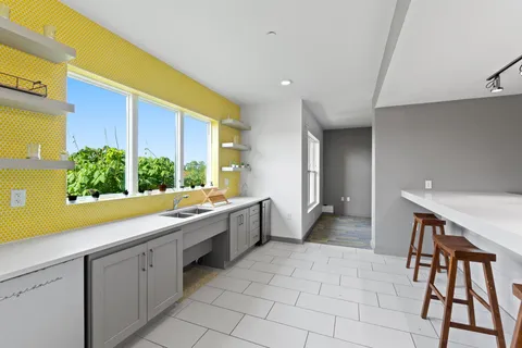 $279,900 | 400 Herron Drive, Unit 106, Nashville, TN 37210