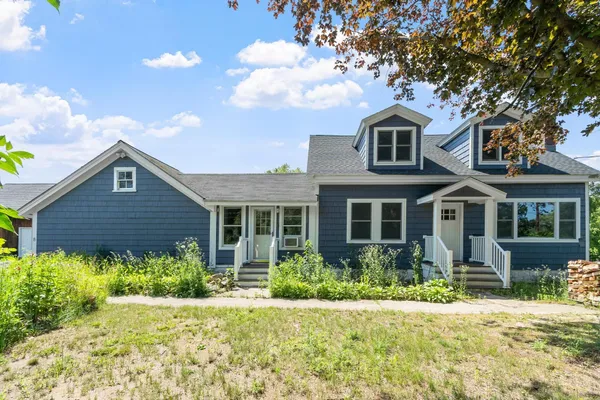 $679,000 | 8 Island Pond Road, Pelham, NH 03076