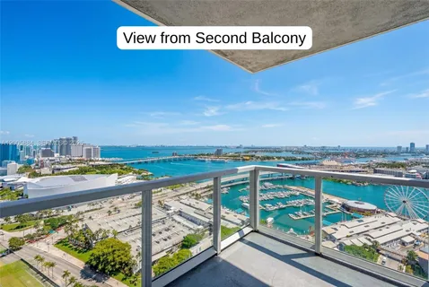 $800,000 | 244 Biscayne Boulevard, Unit 3702, Miami, FL 33132