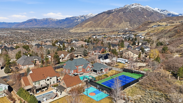 714 Draper Heights Way Draper, UT 84020 - Photo 85 of 88 Aerial view of residential area with a mountainous background