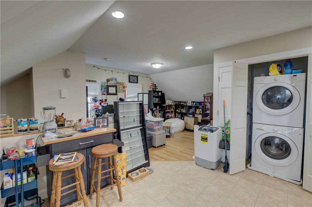 102 Ruggles Street Providence, RI 02908 - Photo 20 of 32 Gallery Image 20