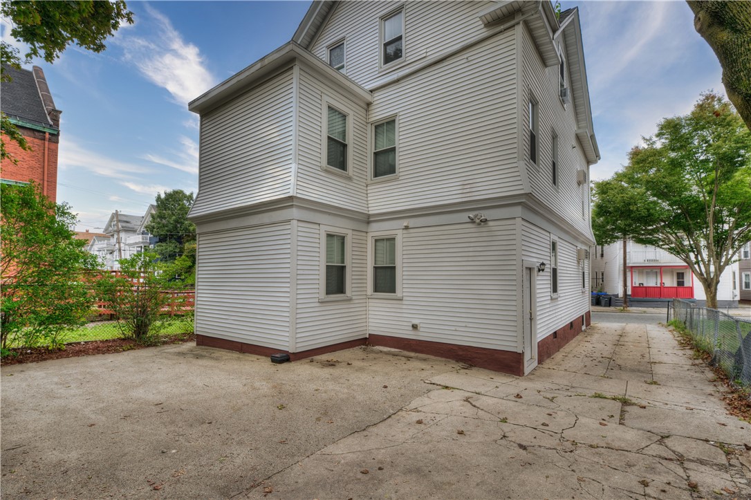 102 Ruggles Street Providence, RI 02908 - Photo 28 of 32 Gallery Image 28