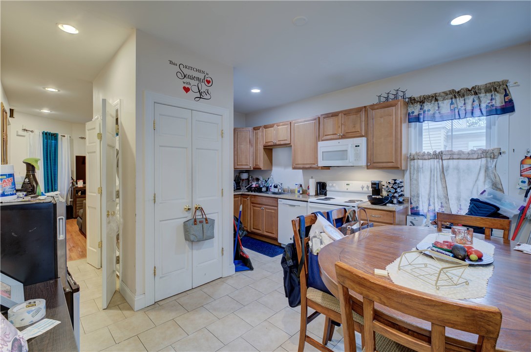 102 Ruggles Street Providence, RI 02908 - Photo 8 of 32 Gallery Image 8