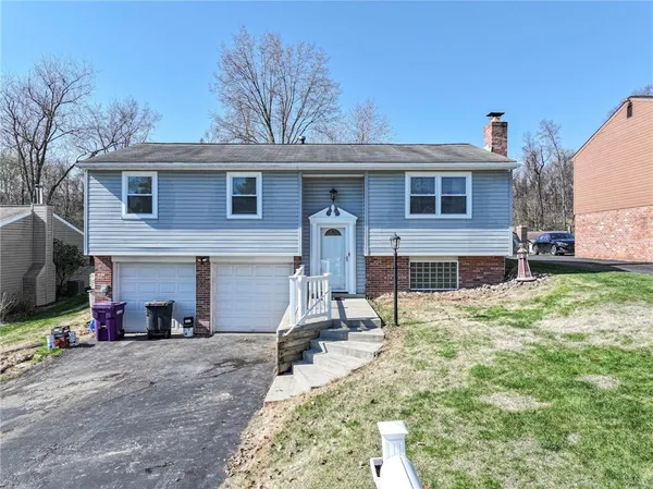$299,900 | 404 Summer Haven Court, Pittsburgh, PA 15239