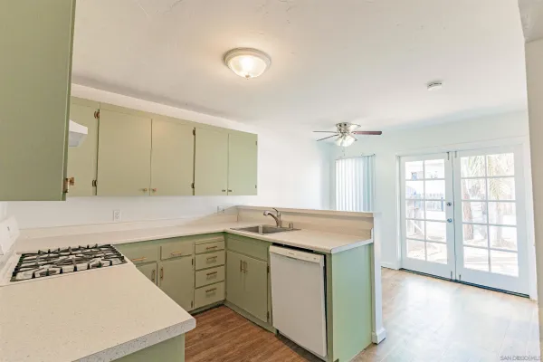 $1,099,995 | 1352-54 Imperial Beach Boulevard, Imperial Beach, CA 91932