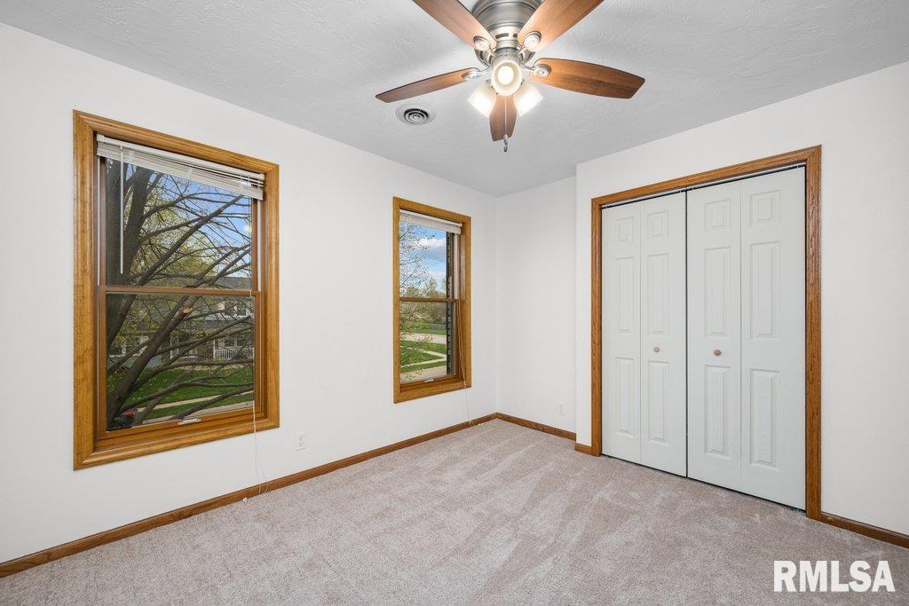 2349 Hunter Road Bettendorf, IA 52722 - Photo 21 of 34