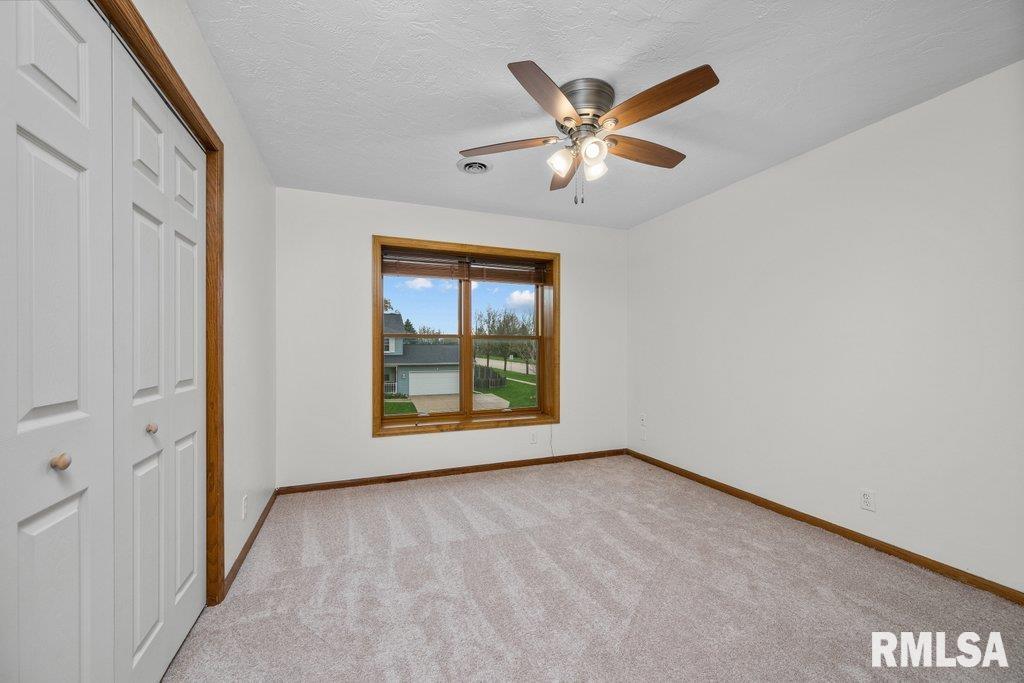 2349 Hunter Road Bettendorf, IA 52722 - Photo 26 of 34