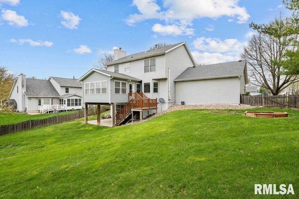 2349 Hunter Road Bettendorf, IA 52722 - Photo 32 of 34