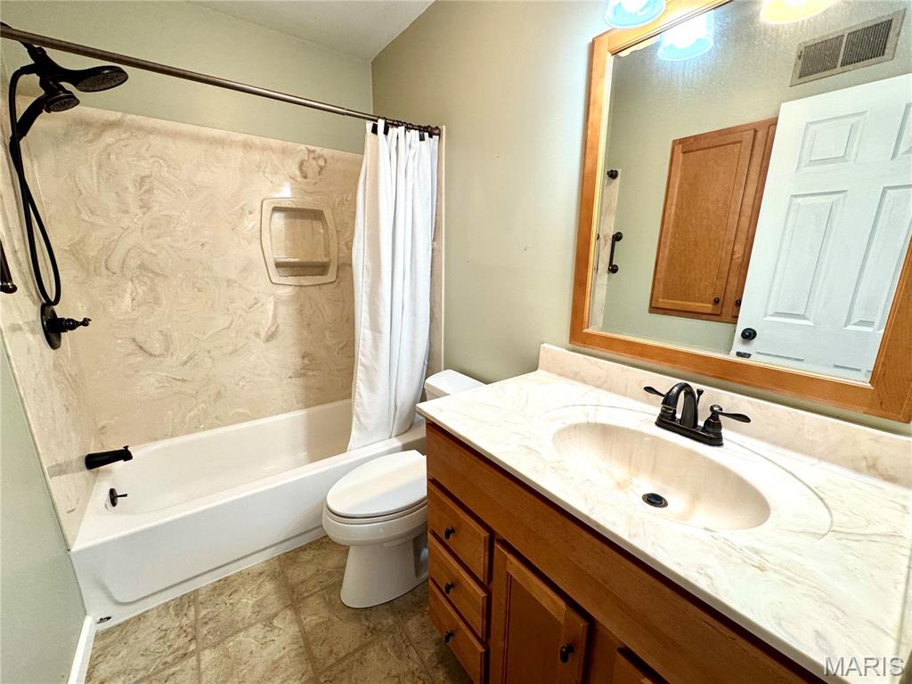 429 Sunset Drive Waterloo, IL 62298 - Photo 13 of 27