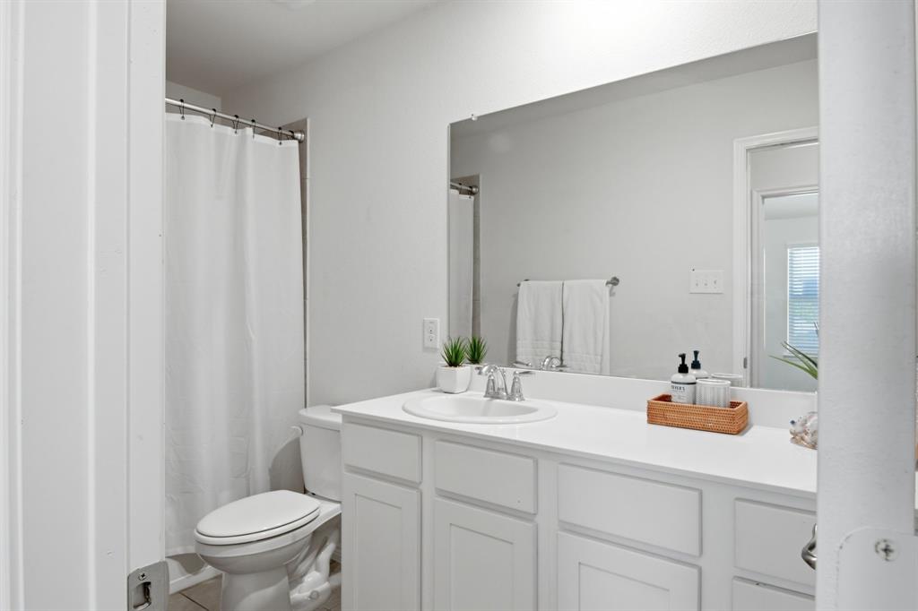 4601 Karhold Road Little Elm, TX 76227 - Photo 13 of 40