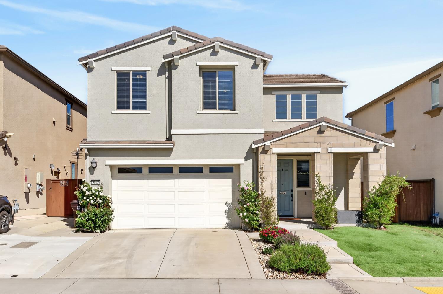 3863 Ivan Way Rancho Cordova, CA 95742 - Photo 1 of 54